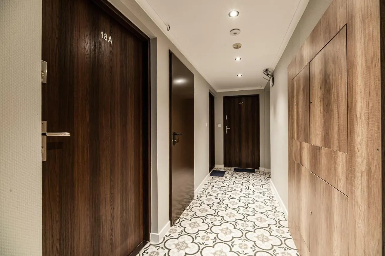Lubomirskiego 23 Residence - Great Location, 10 Min To Main Square By Foot, Right Next To Main Rail And Bus Station Krakov Aparthotel