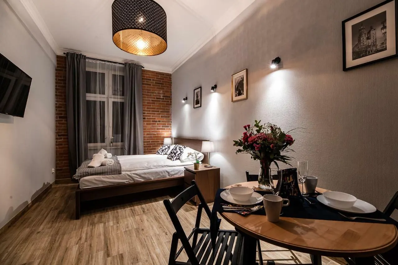 Lubomirskiego 23 Residence: Central Stay Near Main Square & Station Krakow Aparthotel